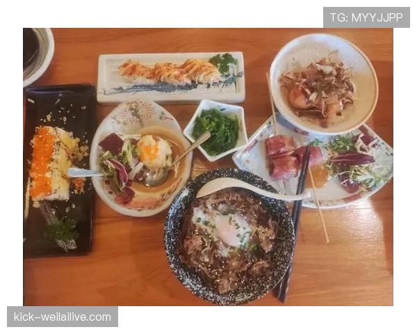 董志豪训练完直接打车去吃人均三千的日料? 董志豪训练完直接打车去吃人均三千的日料?